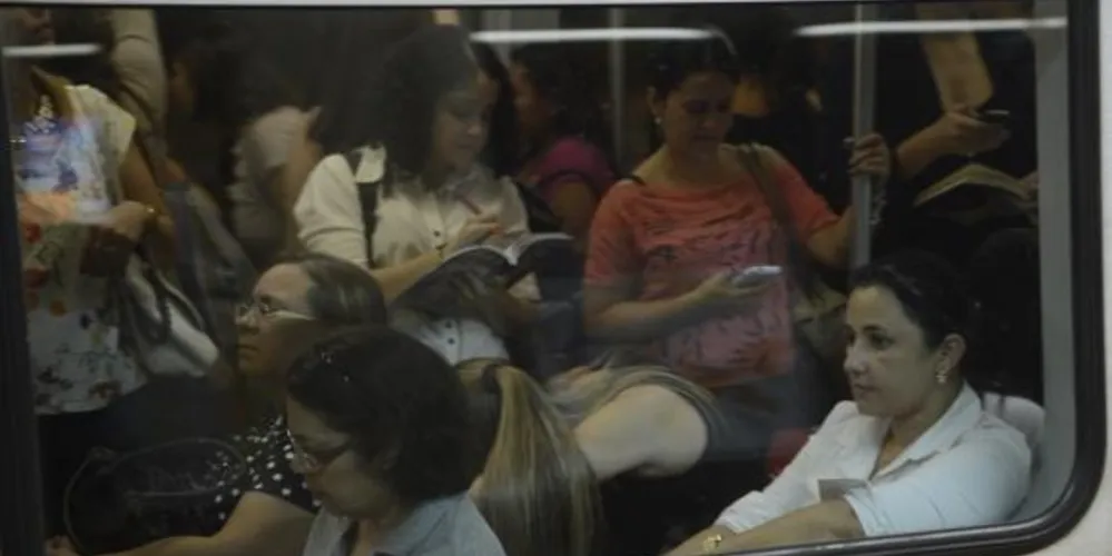Imagem ilustrativa da imagem Vítimas de assédio no transporte público reclamam de humilhação