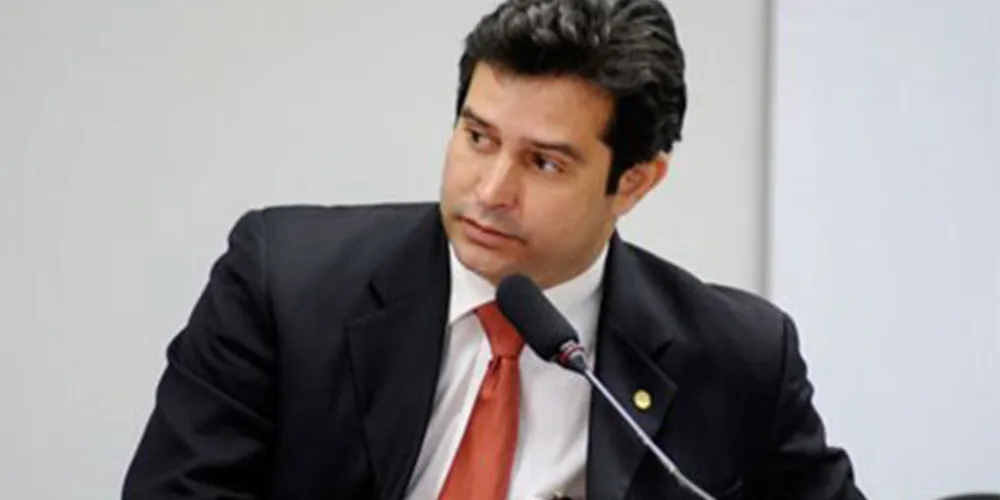 Imagem ilustrativa da imagem Câmara instala comissão externa que investiga Petrobras
