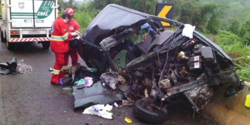 Imagem ilustrativa da imagem Dois morrem e três ficam feridos na BR-277
