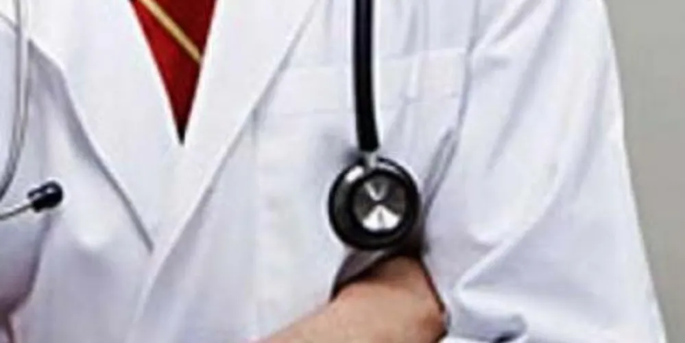 Imagem ilustrativa da imagem Médicos suspendem segunda-feira atendimento por planos de saúde