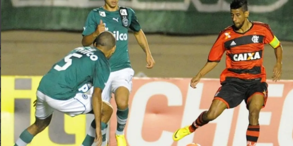 Imagem ilustrativa da imagem Flamengo não consegue acertar o alvo e empata com Goiás