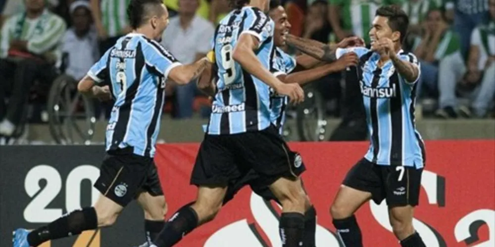 Imagem ilustrativa da imagem Grêmio vence e garante vaga nas oitavas da Libertadores