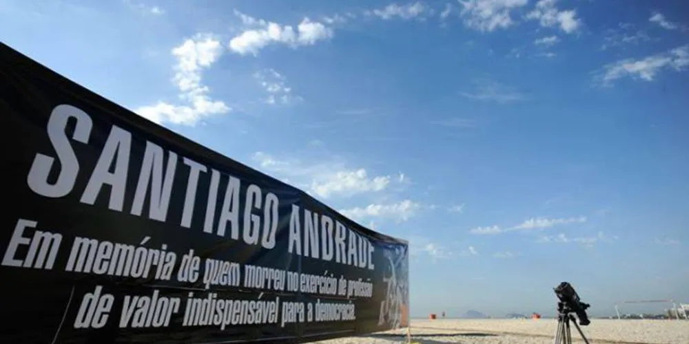 Imagem ilustrativa da imagem Começa audiência com acusados de matar cinegrafista