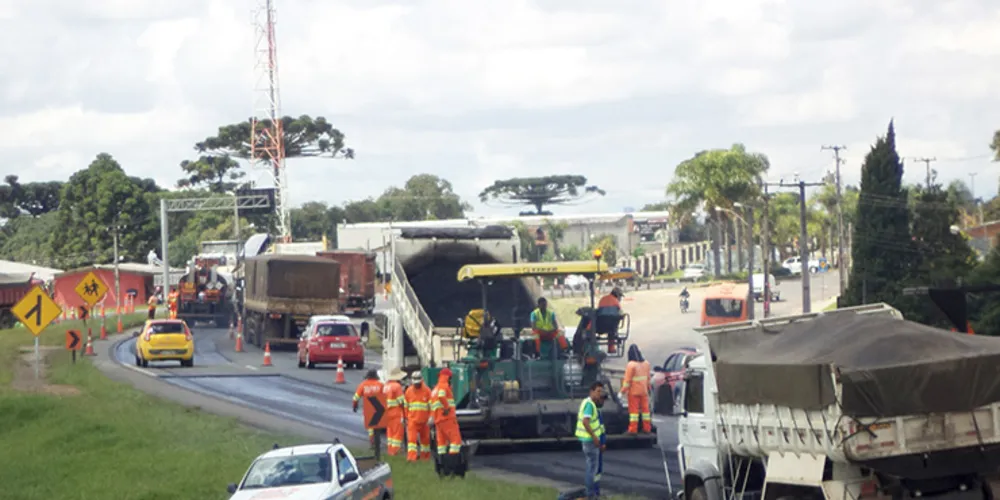 Imagem ilustrativa da imagem Obras entre Campo Largo e Curitiba deixam tráfego lento