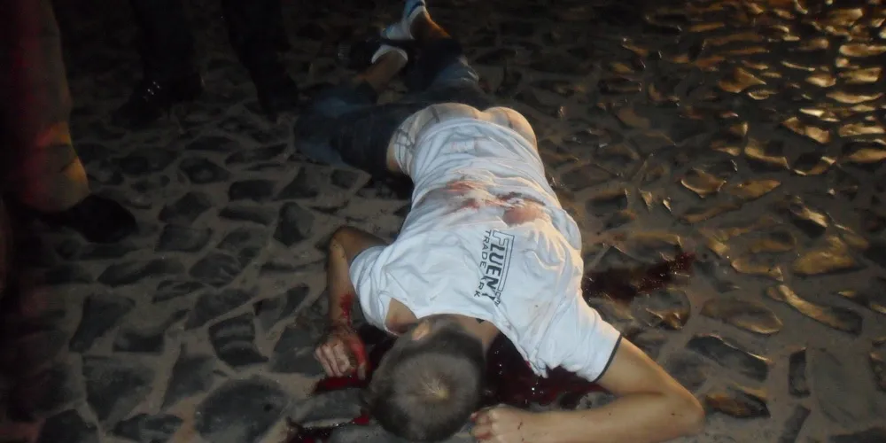 Imagem ilustrativa da imagem Jovem morre esfaqueado na saída de bailão