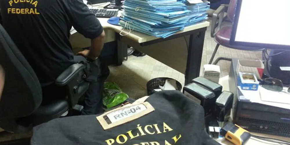 Imagem ilustrativa da imagem PF cumpre 21 mandados na 2ª fase da Operação Lava Jato