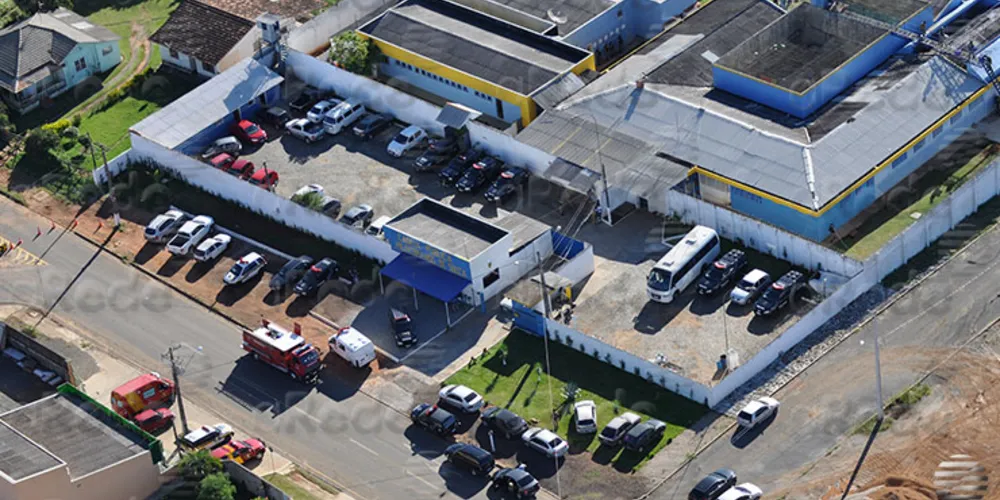 Imagem ilustrativa da imagem Publicitário flagra imagens da PM dentro do cadeião