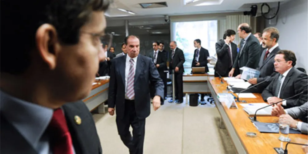 Imagem ilustrativa da imagem CCJ do Senado aprova CPI ampla da Petrobras