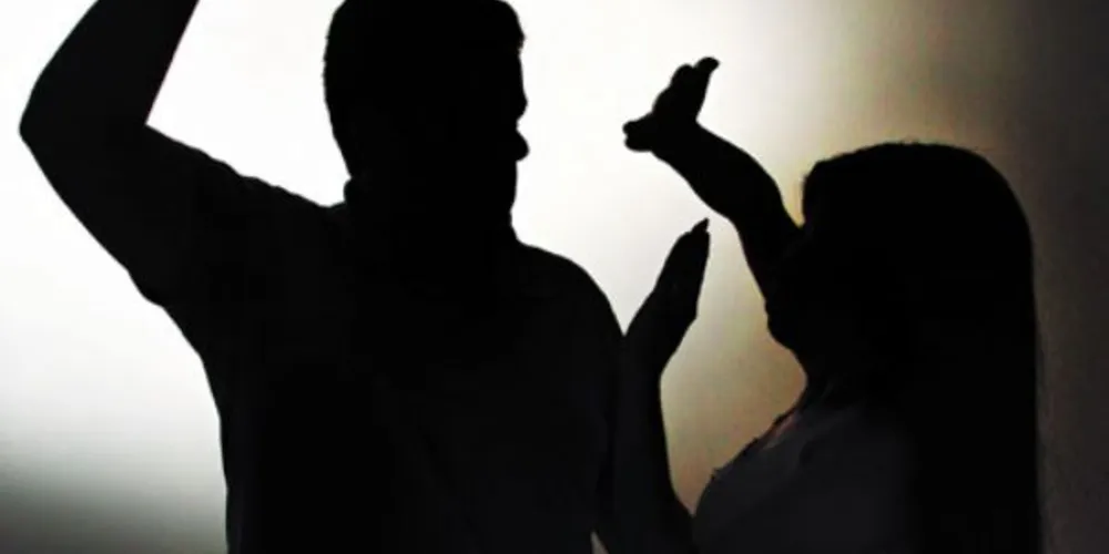 Imagem ilustrativa da imagem Garoto de 10 anos chama PM e salva mãe de padrasto violento 