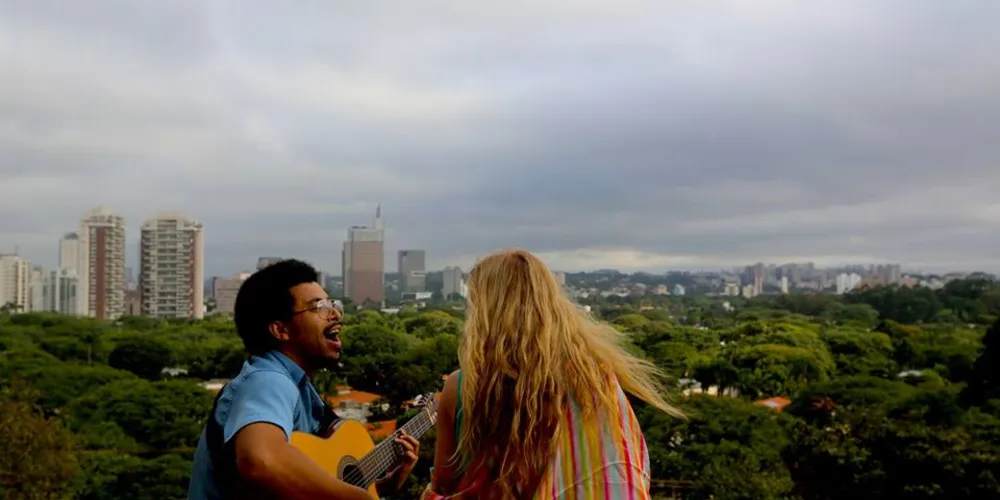 Imagem ilustrativa da imagem Vocalista da Mandau grava dueto com Joss Stone