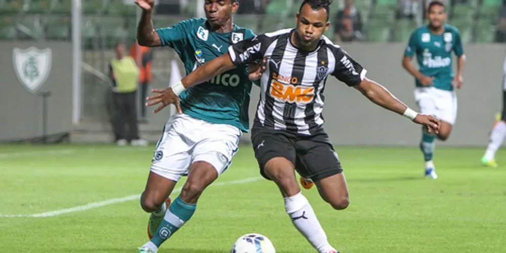 Imagem ilustrativa da imagem Intruso entre os melhores, Goiás vence o Galo em Minas