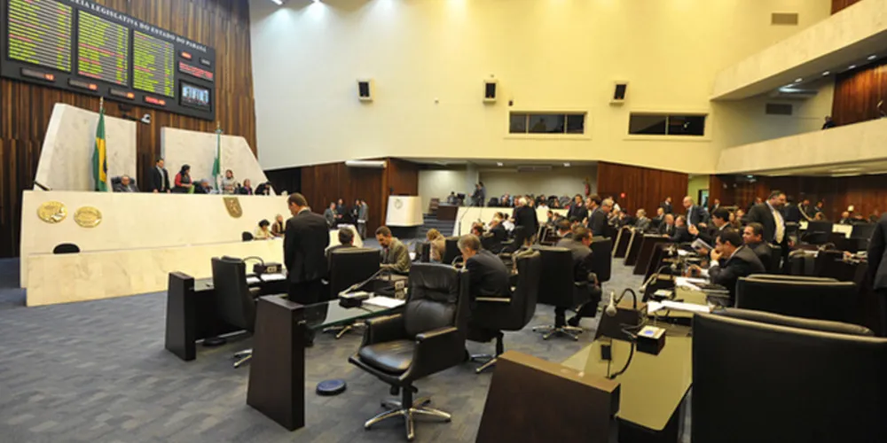 Imagem ilustrativa da imagem Alep aprova proposta de reajuste para servidores estaduais