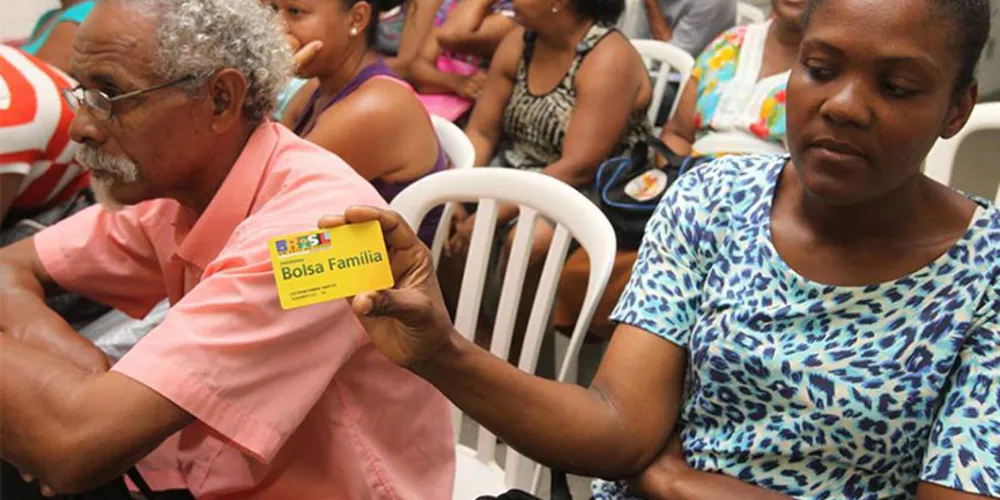 Imagem ilustrativa da imagem Valor do benefício básico do Bolsa Família sobe para R$ 77