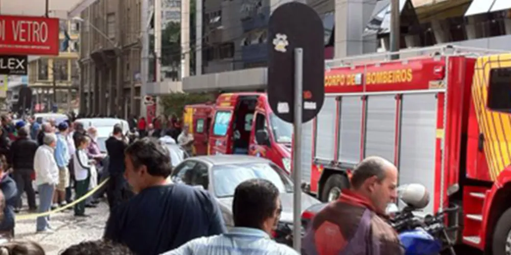 Imagem ilustrativa da imagem Elevador cai de prédio e cinco pessoas ficam feridas