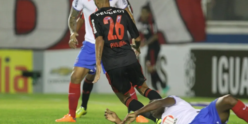 Imagem ilustrativa da imagem Flamengo cede empate e chega a 3º jogo sem vitória