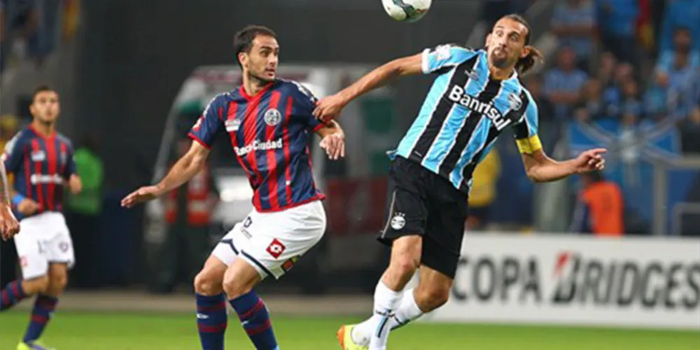 Imagem ilustrativa da imagem Nos pênaltis, Grêmio perde para San Lorenzo e é eliminado