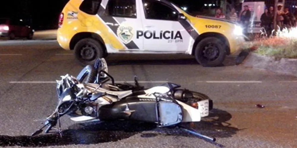 Imagem ilustrativa da imagem Policial sofre grave acidente em perseguição a suspeitos