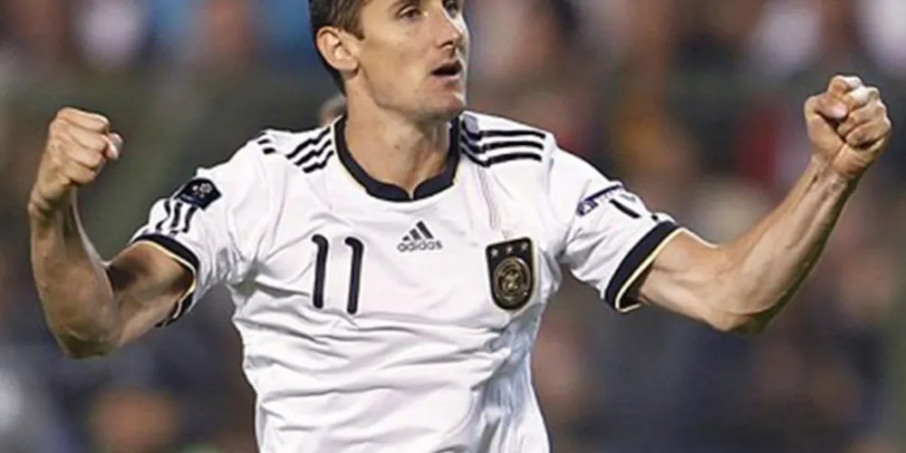 Imagem ilustrativa da imagem Klose é convocado e pode bater recorde de Ronaldo na Copa