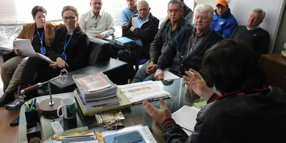 Imagem ilustrativa da imagem Comder discute melhorias nas estradas rurais