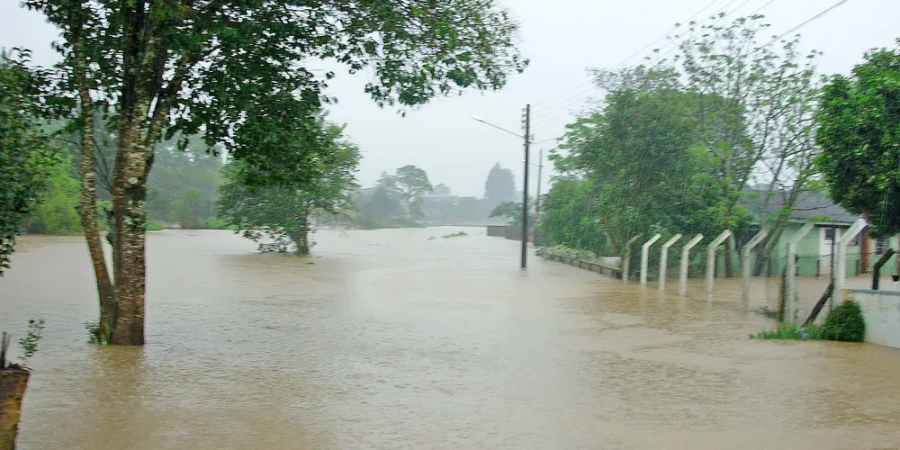 Imagem ilustrativa da imagem Chuva forte prejudica abastecimento de água na região