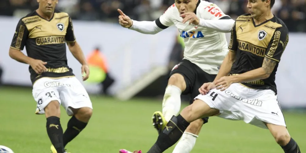Imagem ilustrativa da imagem Corinthians empata e segue sem vencer no Itaquerão