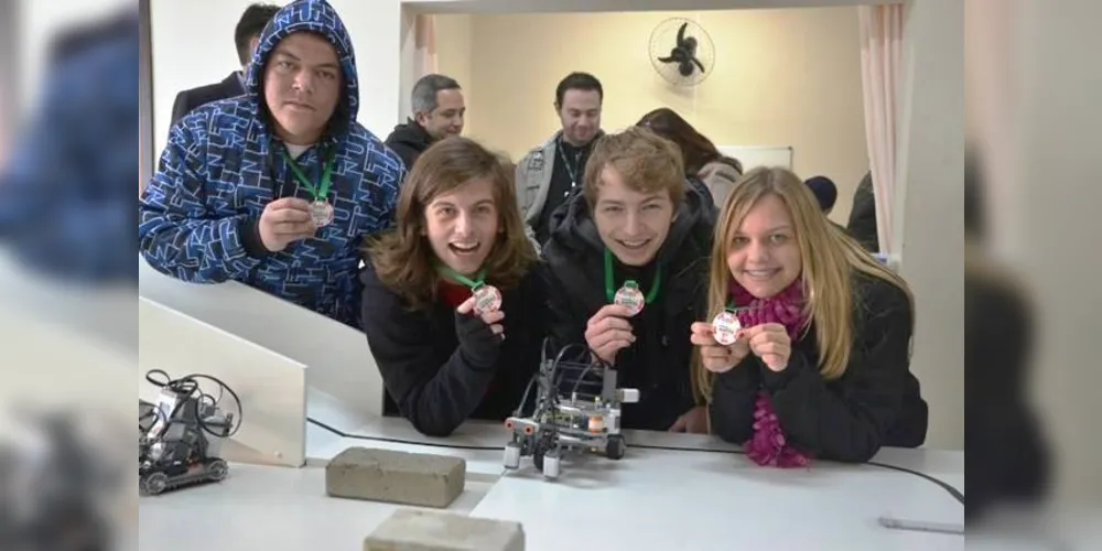 Imagem ilustrativa da imagem Irati sedia primeira fase da Olimpíada de Robótica do IFPR