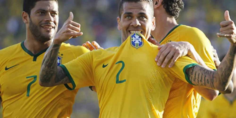 Imagem ilustrativa da imagem Às vésperas da Copa, Brasil sobe para 3º no ranking Fifa