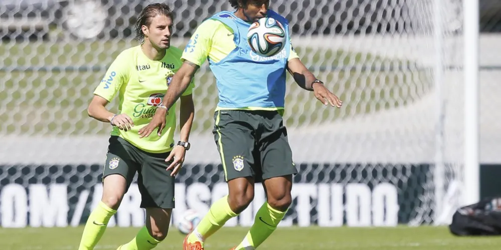 Imagem ilustrativa da imagem Treino da seleção não tem limite de ingressos por torcedor