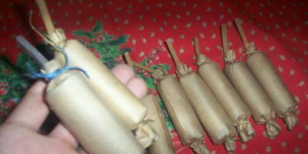 Imagem ilustrativa da imagem Polícia apreende alunos com bombas caseiras