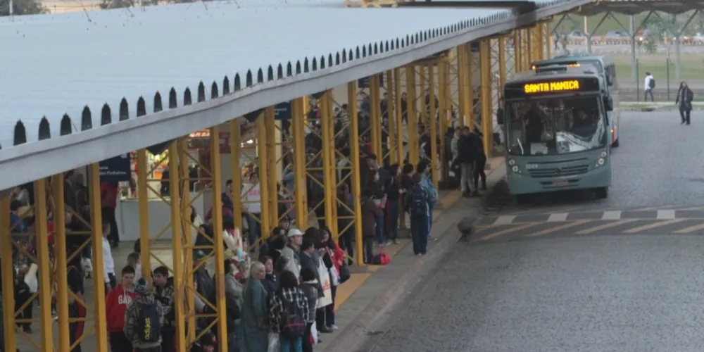 Imagem ilustrativa da imagem Prefeitura e VCG tentam evitar nova greve no transporte