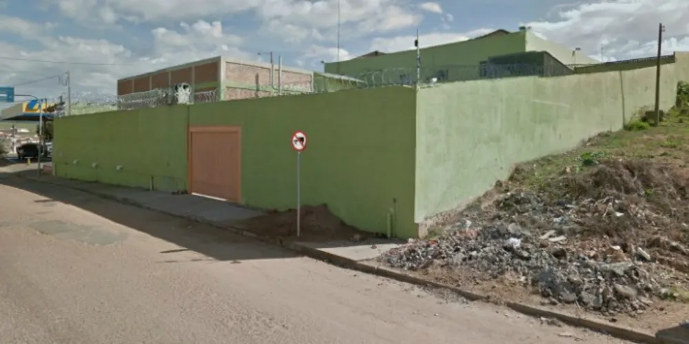 Imagem ilustrativa da imagem PM encontra celular e droga dentro de cadeia