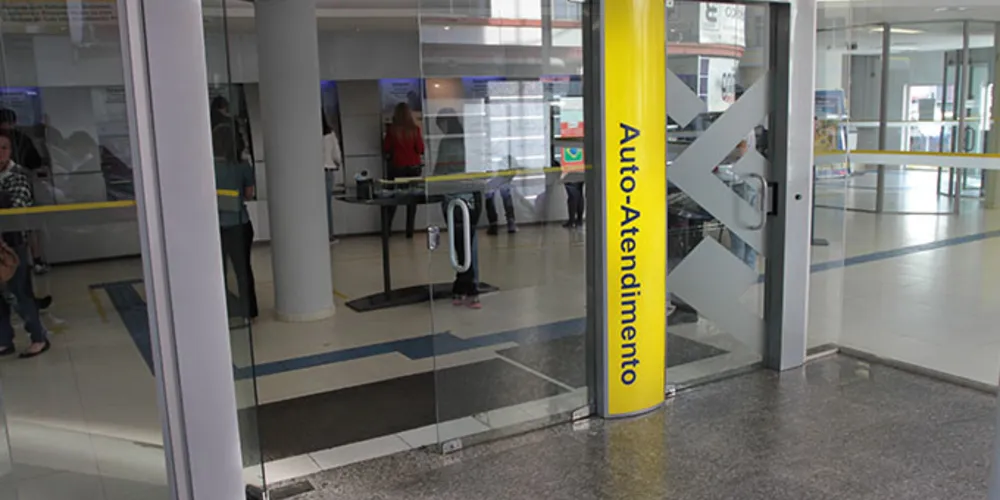 Imagem ilustrativa da imagem Bancos e lojas atendem em horário diferenciado