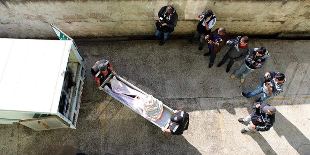 Imagem ilustrativa da imagem Professora de PG é morta a facadas dentro de casa