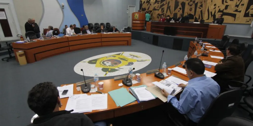 Imagem ilustrativa da imagem Câmara discute multas por irregularidades da Sanepar