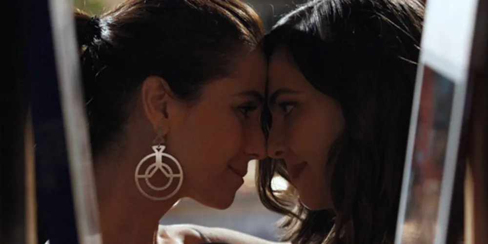 Imagem ilustrativa da imagem Marina e Clara fazem planos para o futuro