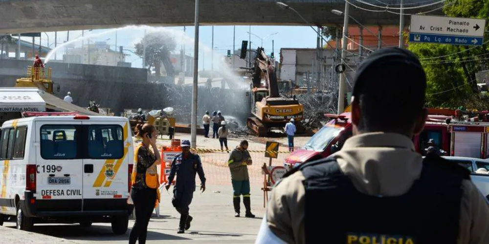 Imagem ilustrativa da imagem Defesa Civil informa que viaduto em BH já foi demolido