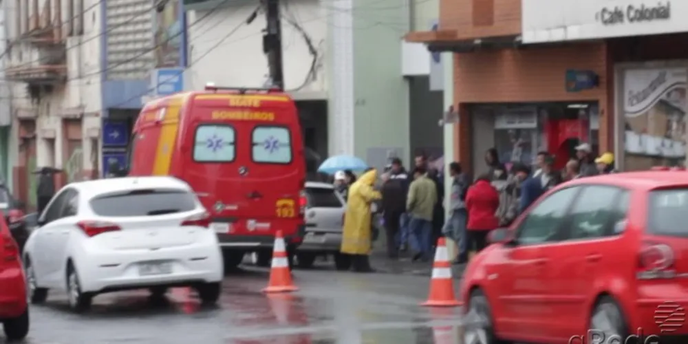 Imagem ilustrativa da imagem Mulher é atropelada na região central de Ponta Grossa