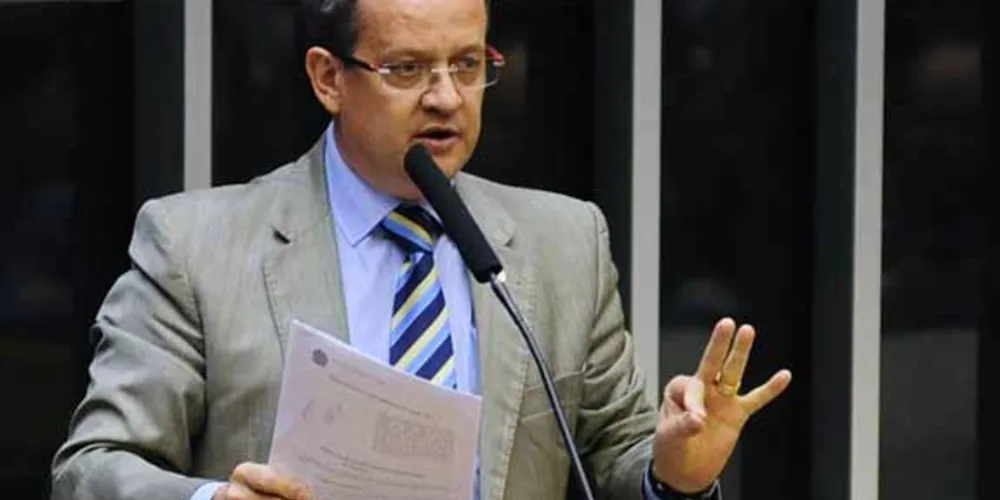 Imagem ilustrativa da imagem PSB reúne informações sobre avião, diz vice de Marina