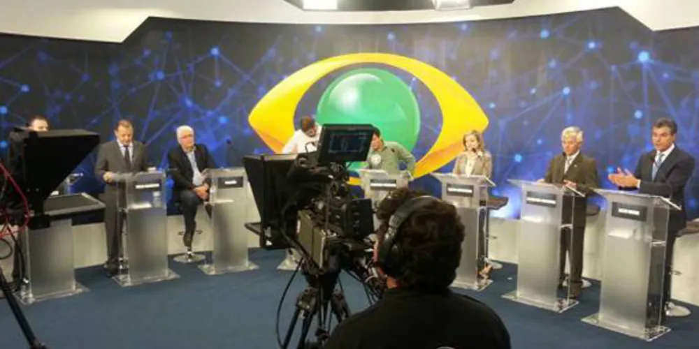 Imagem ilustrativa da imagem Debate entre candidatos no PR é marcado por ofensas