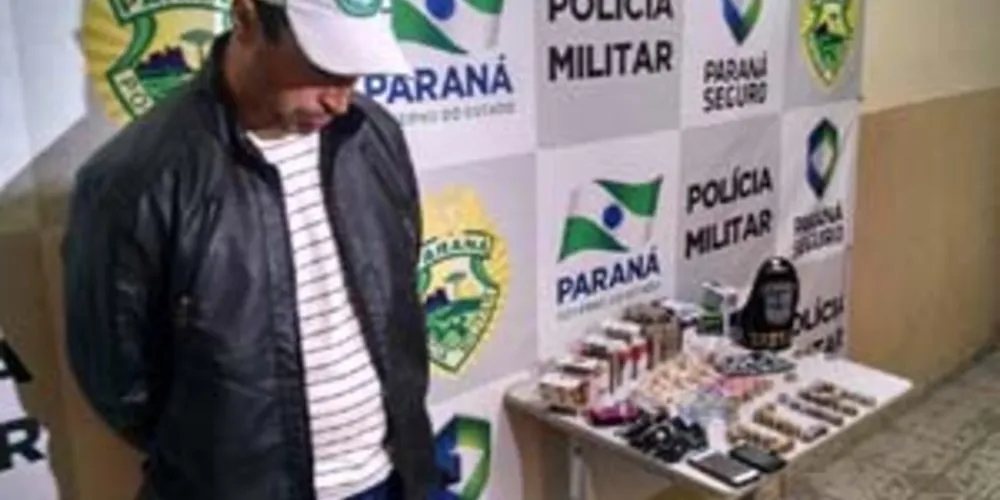 Imagem ilustrativa da imagem PM apreende 220 pedras de crack na capital