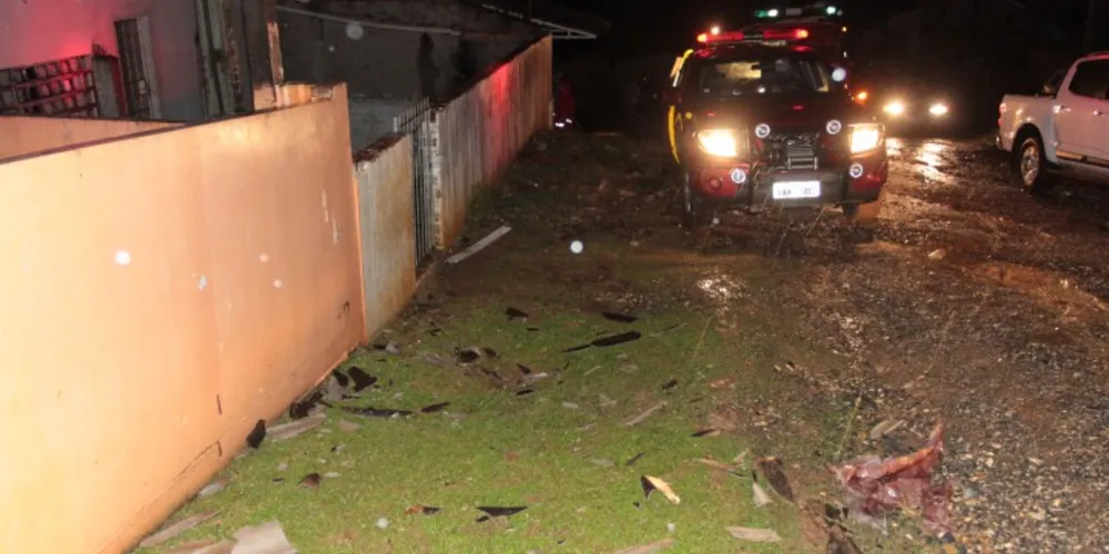 Imagem ilustrativa da imagem Ventos de 101 km/h deixam rastro de destruição em PG