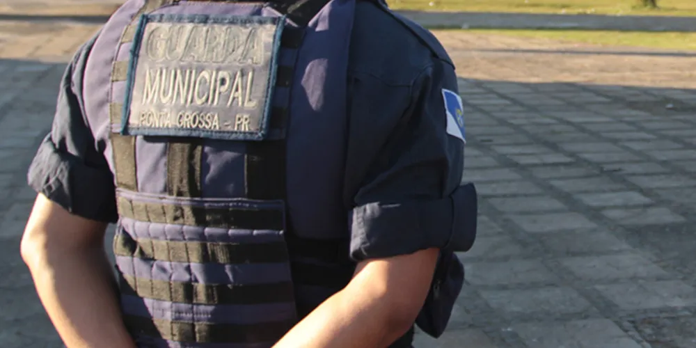 Imagem ilustrativa da imagem Guarda Municipal apreende jovens usando drogas em escola