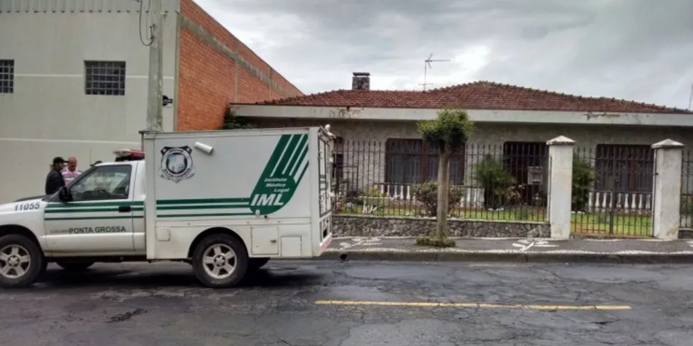 Imagem ilustrativa da imagem Homem encontrado morto a facadas tem o nome divulgado