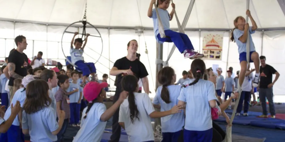 Imagem ilustrativa da imagem Crianças participam de oficina gratuita de circo no Flicampos