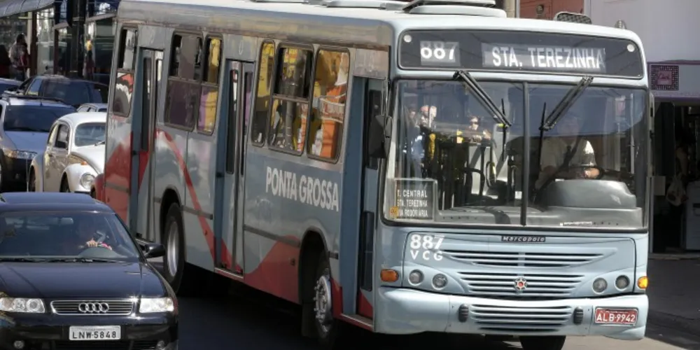 Imagem ilustrativa da imagem Homem sofre infarto e morre dentro do ônibus da VCG