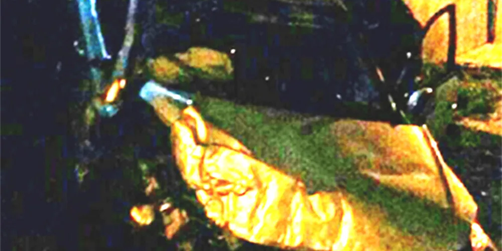 Imagem ilustrativa da imagem Bandido sequestra cliente de mercado e bate carro em fuga