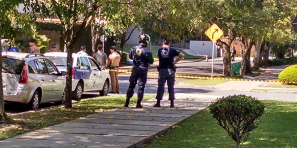 Imagem ilustrativa da imagem Esquadrão antibomba analisa pacotes abandonados