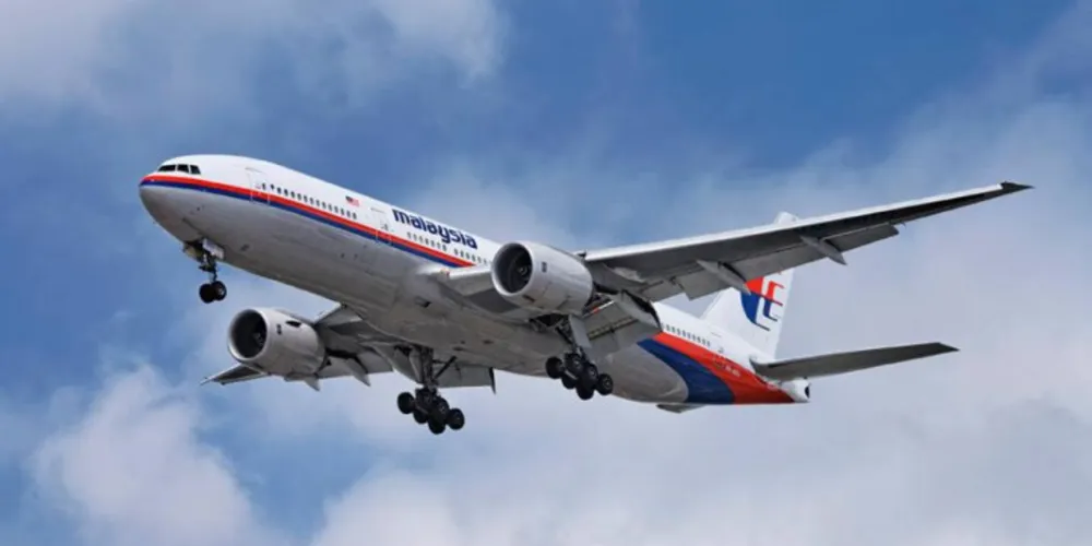 Imagem ilustrativa da imagem Relatório diz que avião da Malaysia Airlines explodiu no ar