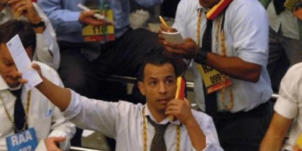Imagem ilustrativa da imagem Petrobras cai 5% e figura no pior pregão da Bolsa em sete meses
