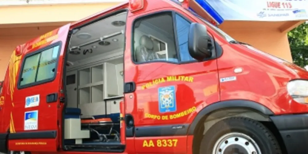 Imagem ilustrativa da imagem Motorista bêbado bate o carro e tenta fugir a pé do local